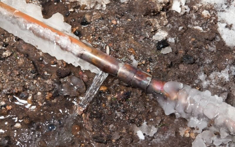frozen pipe cracked and leaking