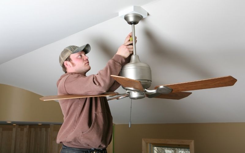 installing ceilimg fan